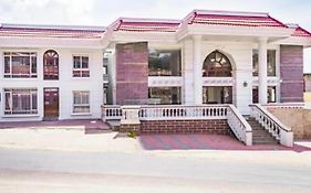 Hotel Majestic Crown Ooty