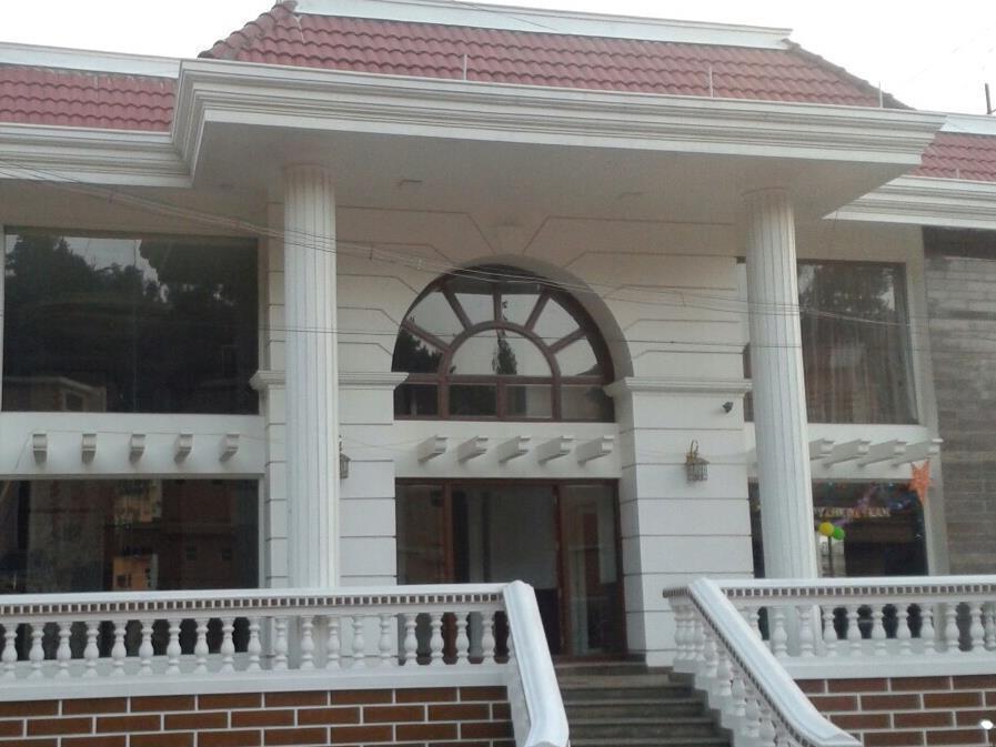 The Majestic Crown Hotel Ooty Exterior photo